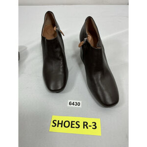 Womans NWOT Kenneth Cole Isabel Shootie Booties 11 M Brown Side Zip Block Heel